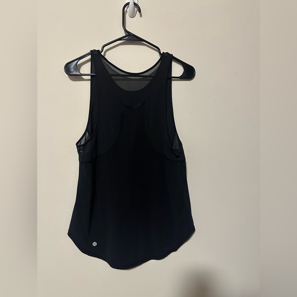 Lululemon sculpt tank solid black back mesh W1M74S fits like a medium 8/10 - Picture 3 of 4